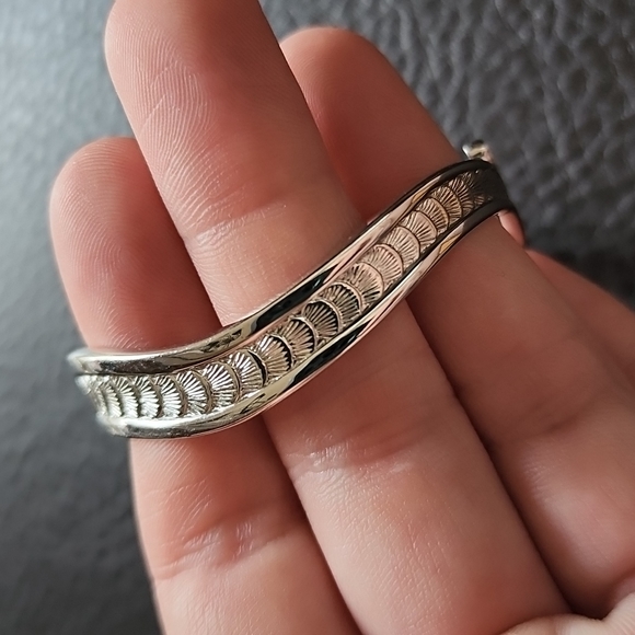 VTG Monet bracelet - Picture 3 of 8